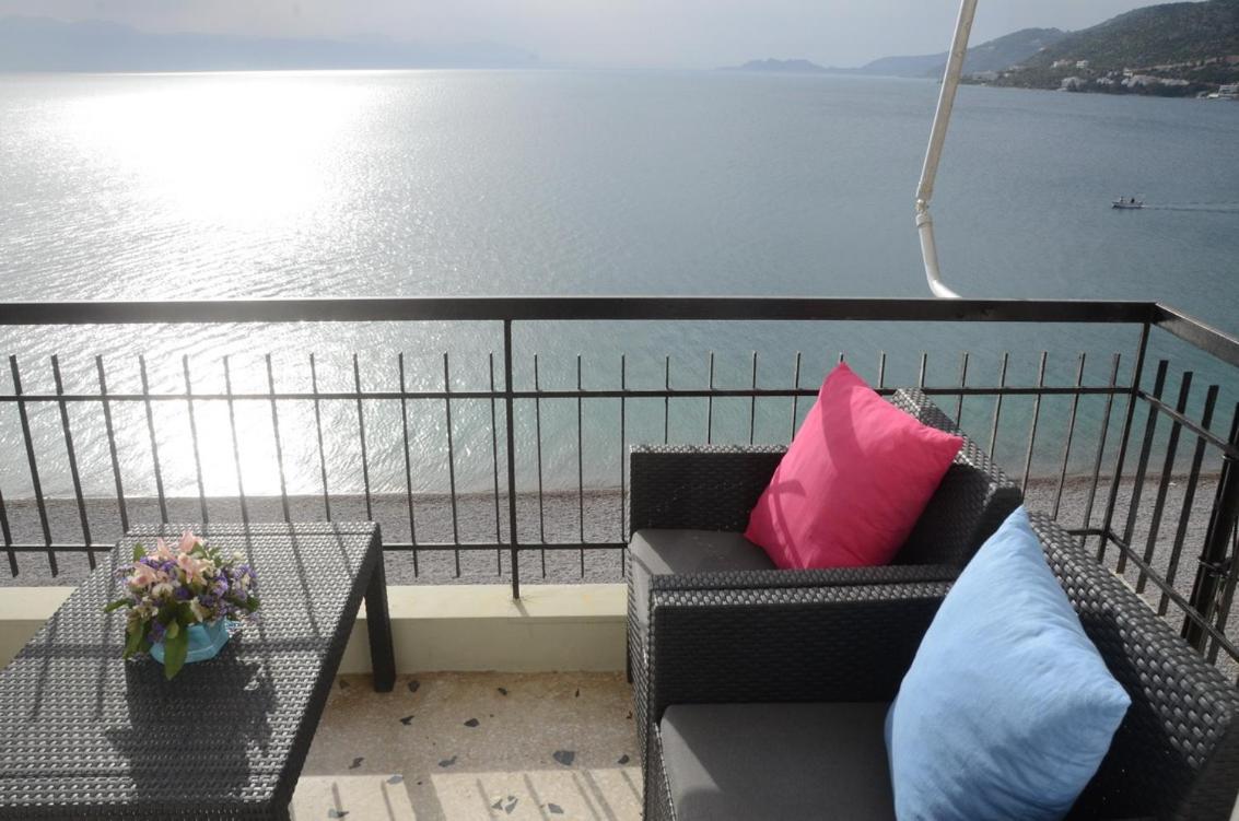 Captain'S Home Loutraki Luaran gambar